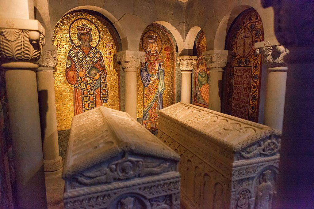 Самтавро. Могилы крестителей Грузии — царя Мириана и царицы Наны