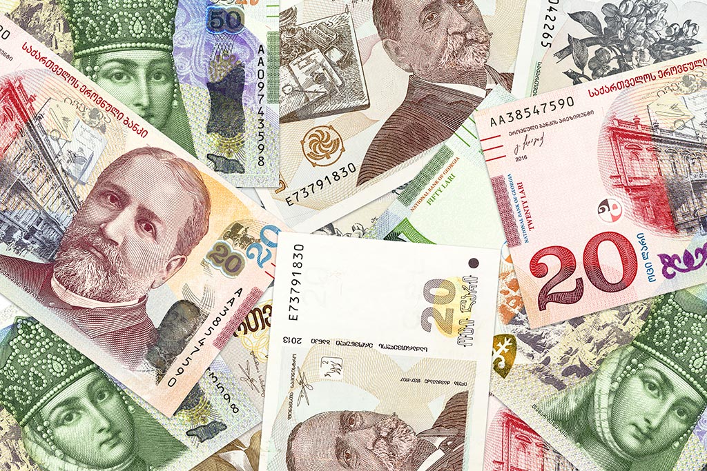 Валюта Грузии носит название лари